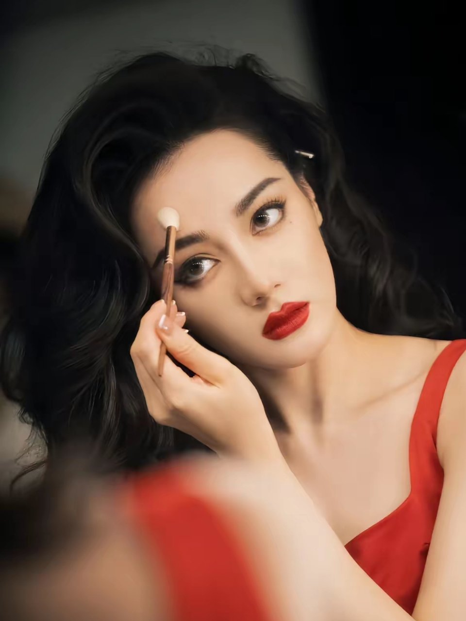 迪丽热巴聂九罗  dlrb 迪丽热巴枭起青壤“少女未忘来时路 公司已忘最初心”