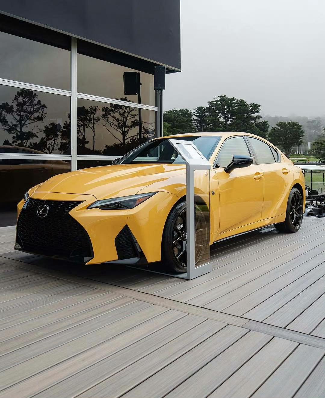 雷克萨斯 IS500 F-Sport [色][色] ​​​