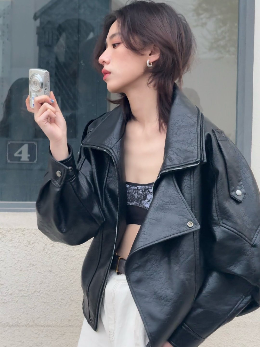 王晓赟子唱了袁一琦的歌王晓赟子直播名场面来袭！慵懒起床日常氛围感拉满，面膜美式氛
