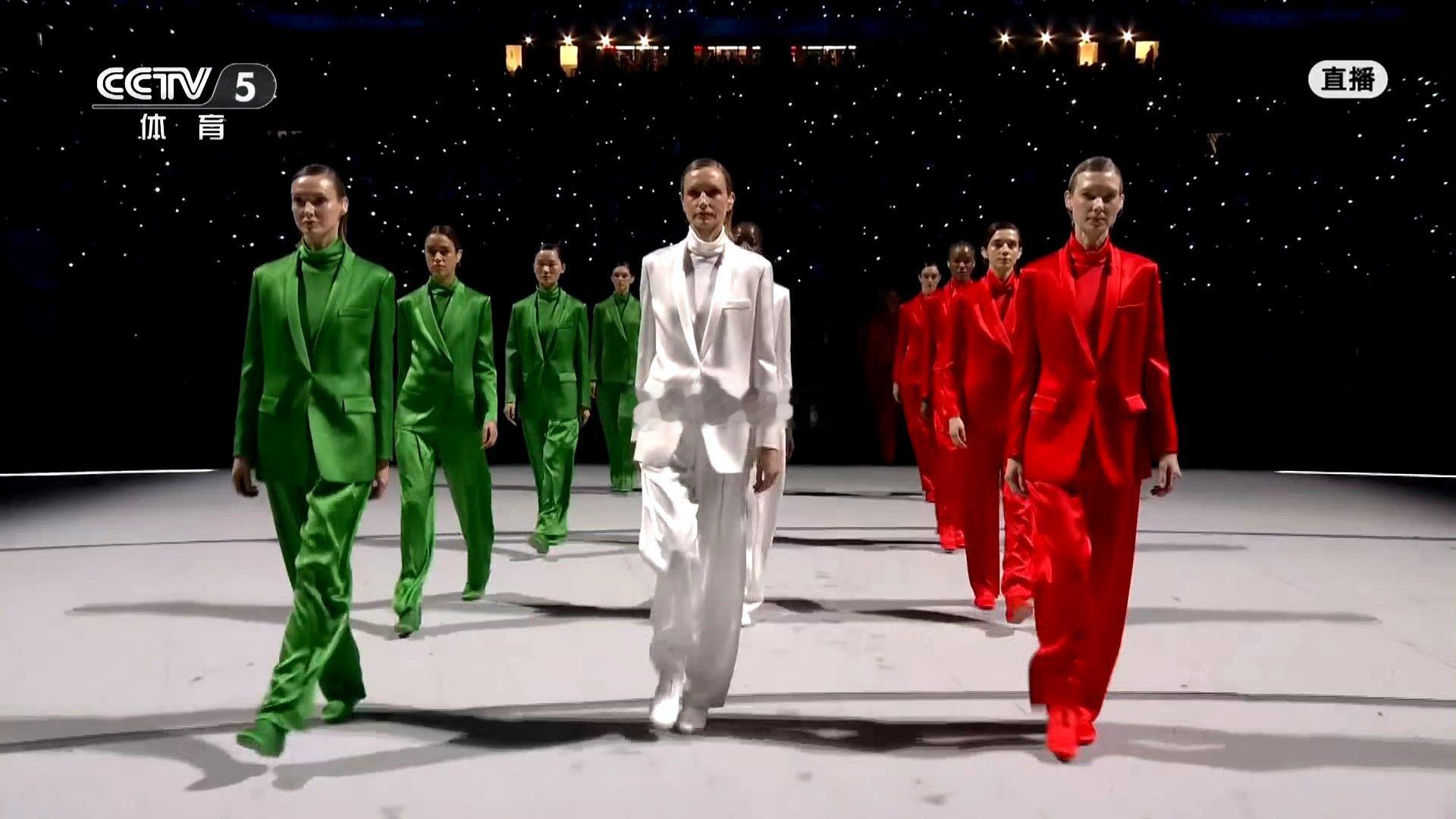 冬奥会开幕式 今夜的米兰圣西罗体育场，完美复刻1990年世界杯意大利之夏的时尚与