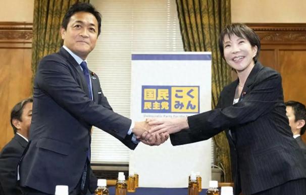 日本要出第一个女首相了，曾经一起搭档26年的“老伙计”现在说翻脸就翻脸，眼看要成
