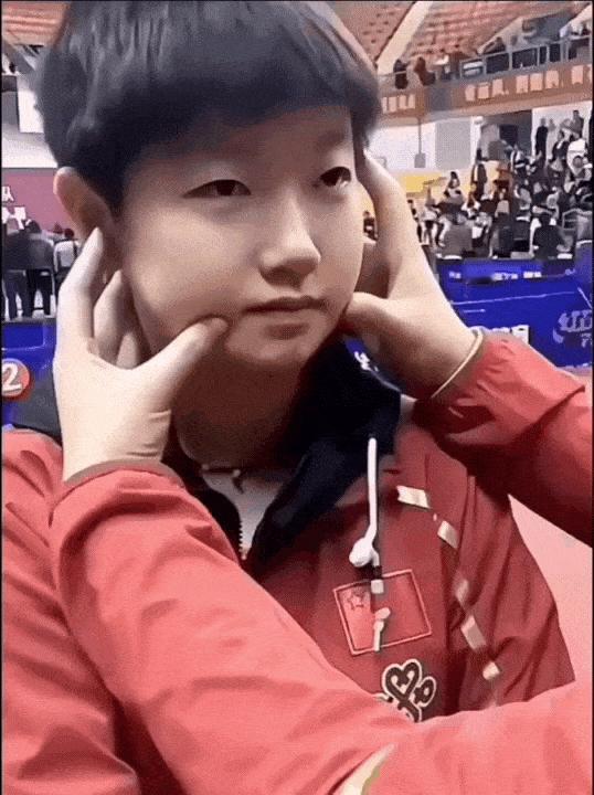 怎么回事，这动图我竟然看了十几遍[捂脸][捂脸]
Q弹Q弹的，这肉肉感好可爱，把