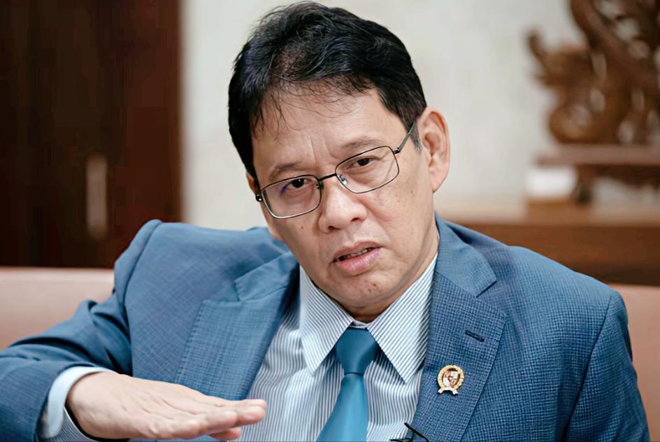 看伊朗收费“眼红了”，印尼财长要“趁火打劫”？外长赶紧出来辟谣。

4月22日，