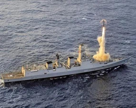 这才是真正的万国造，印度军队的反舰导弹型号十分庞杂，竟然同时准备了8种反舰导弹，