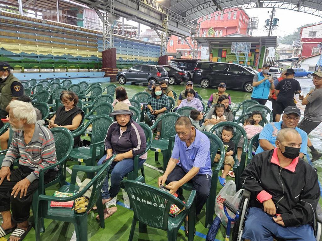 2日凌晨0时至下午4时许，屏东县三地门乡口社村累计降雨量高达470毫米，一举成为