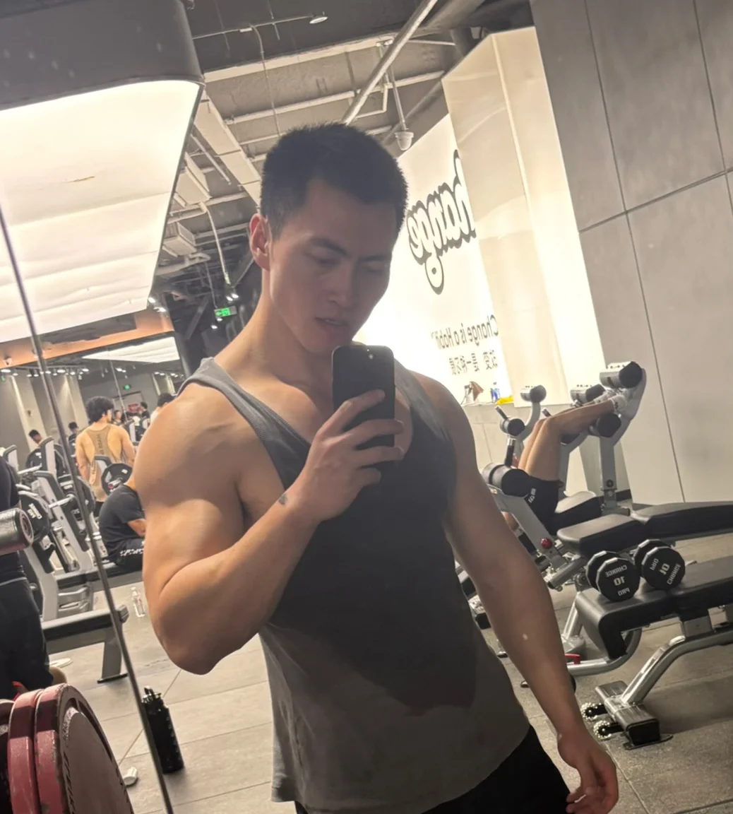 变瘦就有下颚线，有下颚线就变瘦