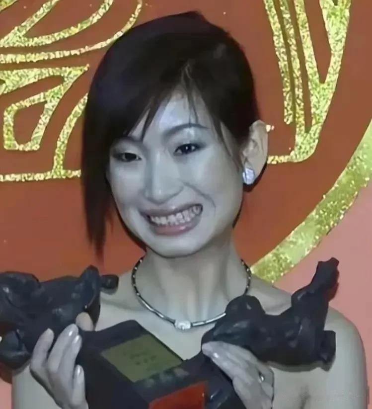 岁月不败美人，对秦海璐更是格外开恩[捂脸]