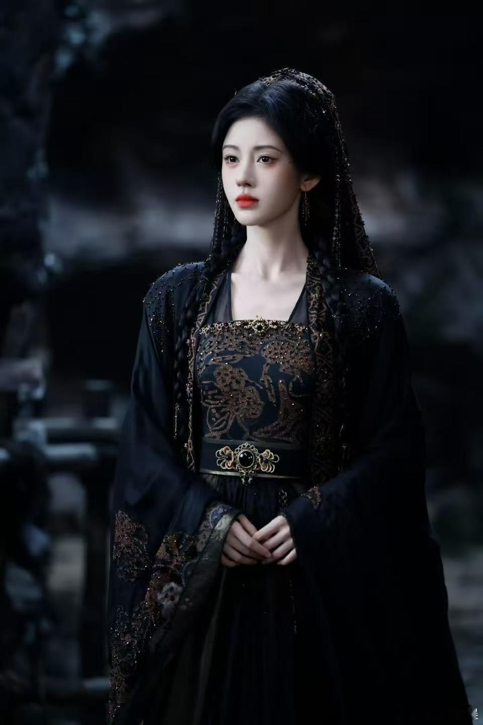 鞠婧祎未输的眼神鞠婧祎裹沙而行鞠婧祎未输的眼神，好美，好看爱看 