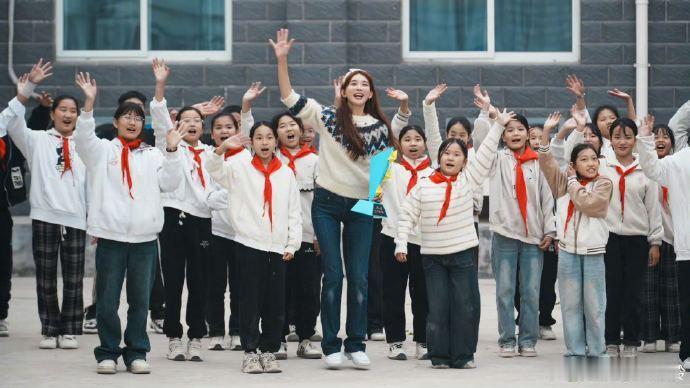 林志玲会回头看我林志玲的教养没有保质期看完外网的讨论真的感慨万千，在很多明星忽视