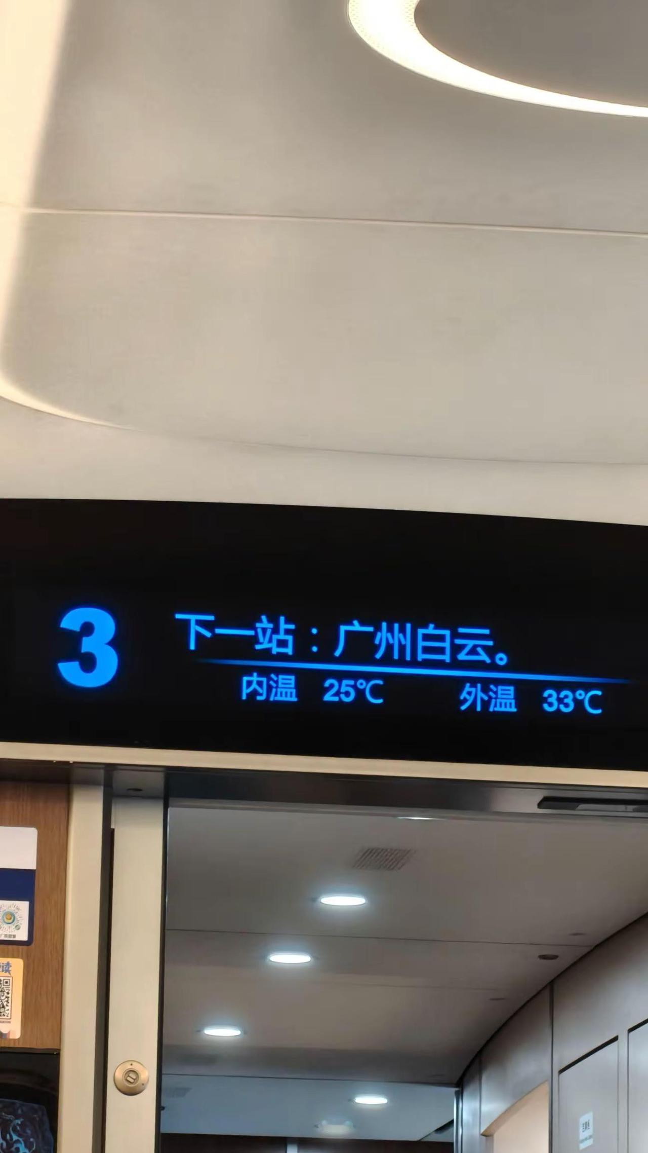 这个世界很坏每个人都在装