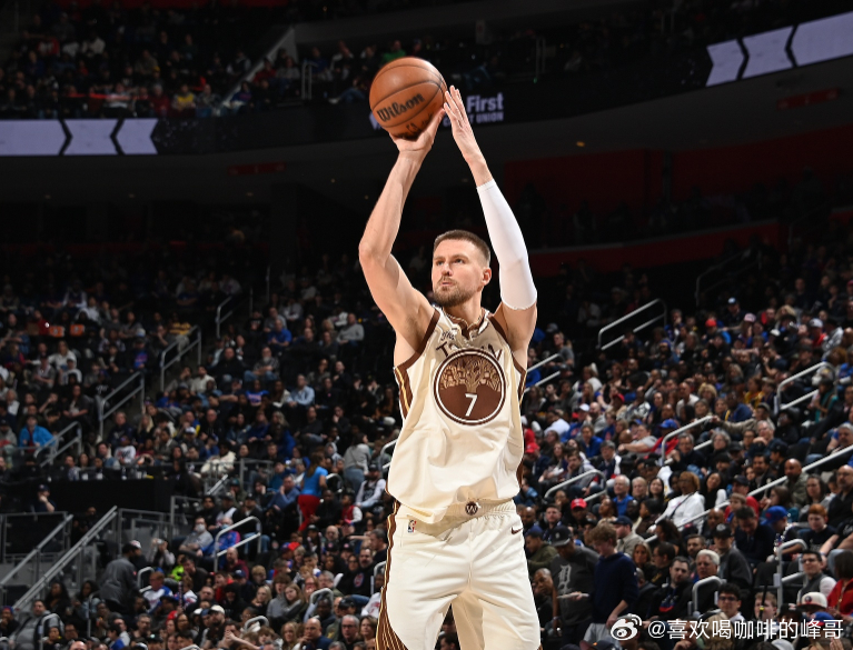 NBA总决赛马刺1-4不敌尼克斯，痛失冠军。美记Sam Quinn谈到马刺休赛期