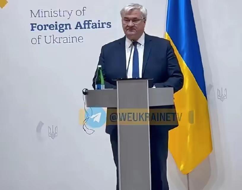 挪威宣布向乌克兰提供新的能源援助计划。乌克兰外长西比哈对此表示感谢，并强调奥斯陆