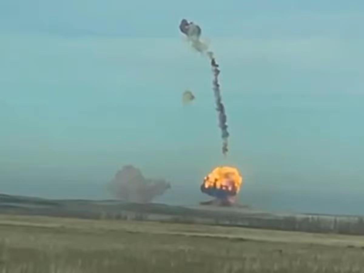 俄罗斯最担心的事情还是发生了！

俄罗斯洲际弹道导弹发射失败，升空没几秒就失控、