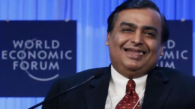 首富穆克什·安巴尼，贫民窟上的超级富豪

穆克什・安巴尼的亚洲首富位置，从来都不