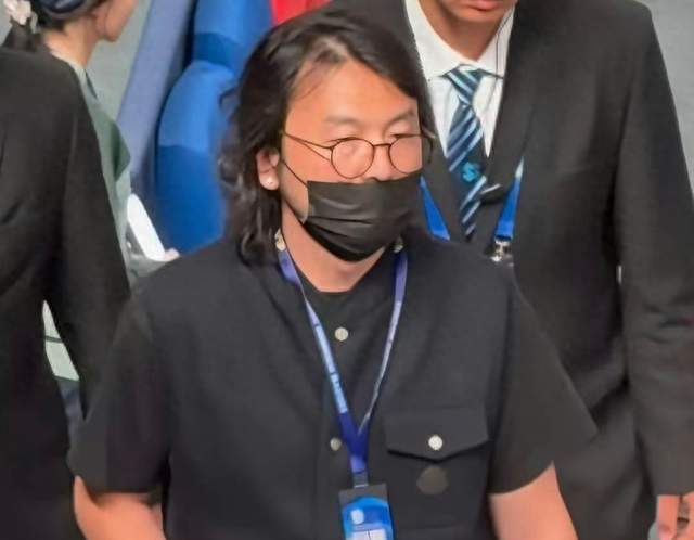 从“窝囊废”到“流浪汉”？雷佳音这造型太放飞了