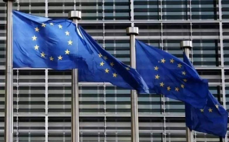 突发炸锅！欧盟又加码制裁俄罗斯，制裁再续半年，2600人被精准盯上，俄方放话反制