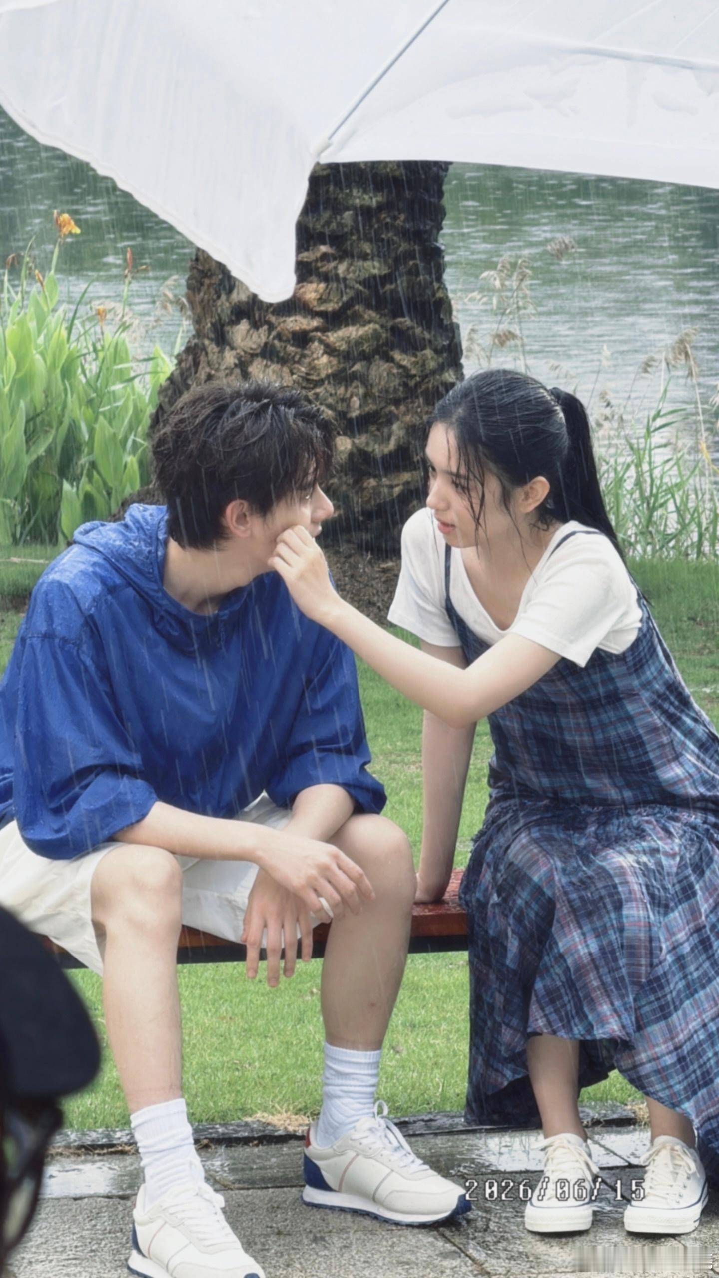 潮热雨季未解之谜影视剧  期待周也林诗兰