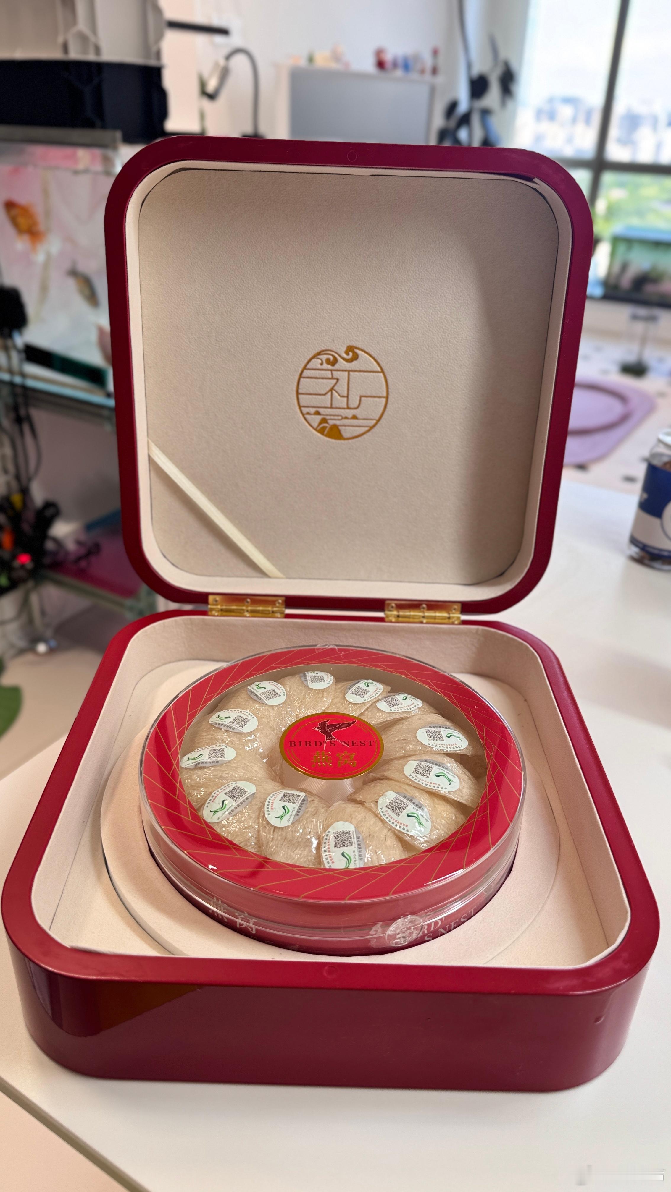 第一次炖燕窝了，品质如何？🫐自己炖的确实比小仙炖之类的即食燕窝好吃欸。姐姐送我