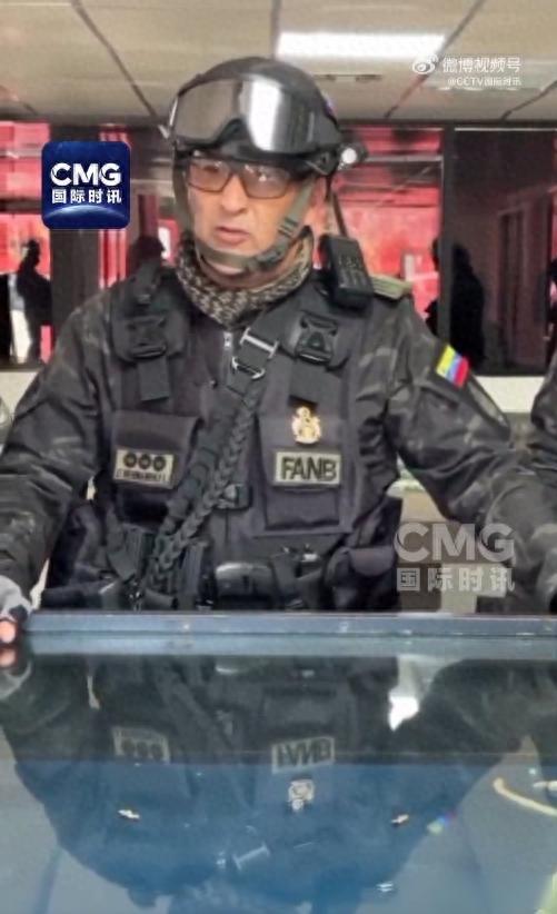 委内瑞拉军方喊话，美军飞机盘旋，特朗普推文搅局

洛佩斯前几天在内部会议上提到战