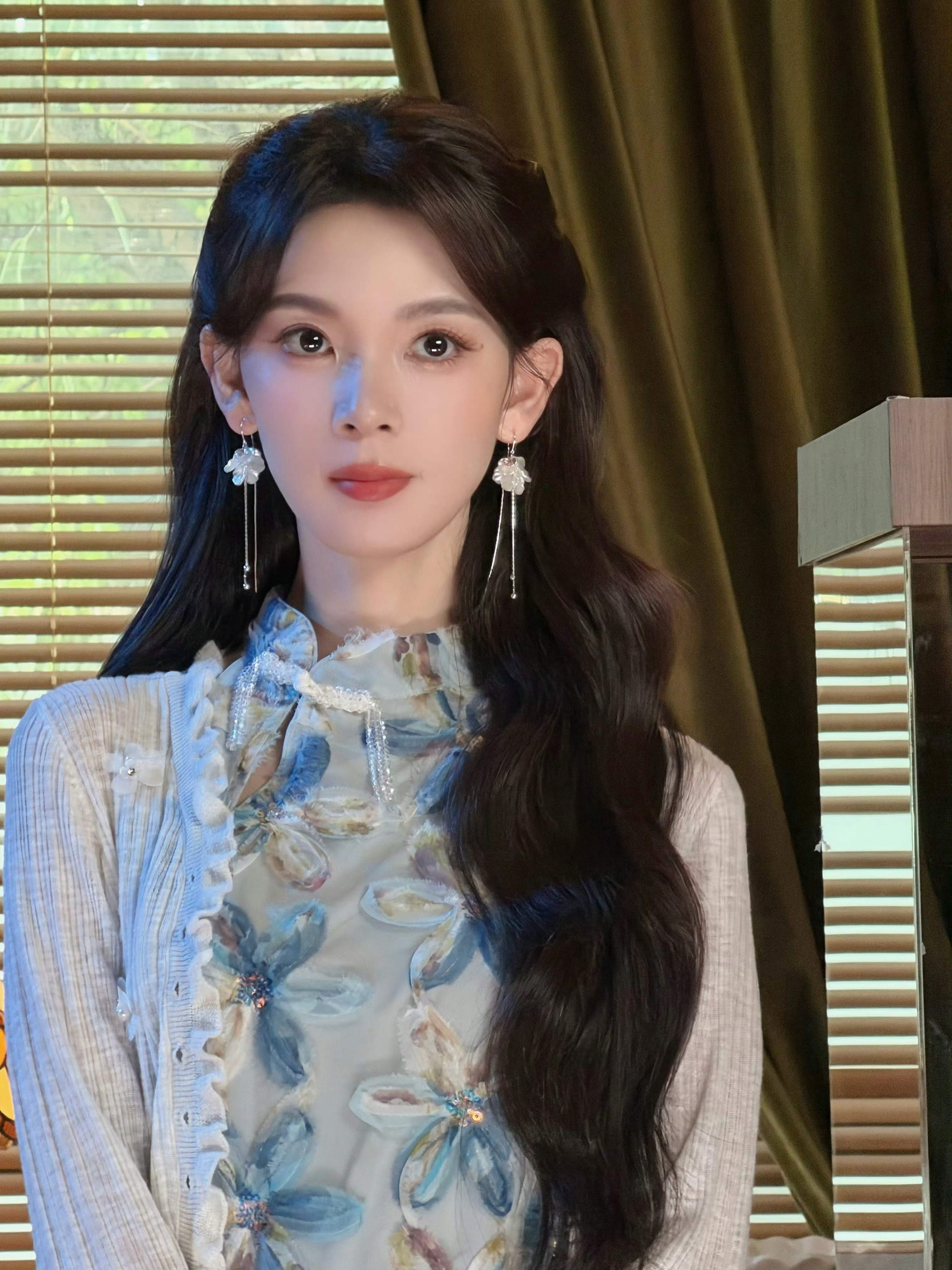 陈瑶演技陈瑶在剧中饰演唯一的女当家霍仙姑，既有温婉旗袍文戏又有干练便衣打戏，大家