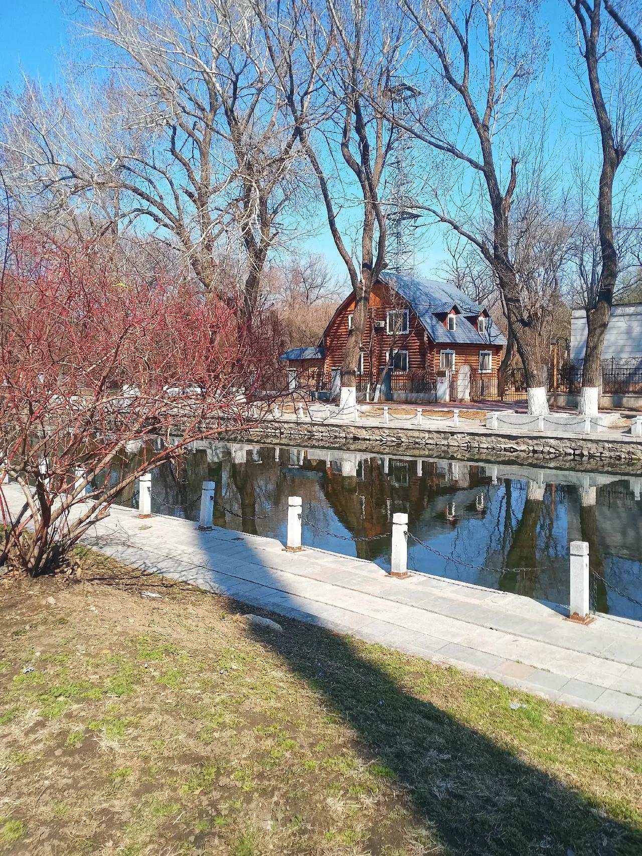 📷拍照：欧式小楼🚗交通：方便👍推荐项目：打卡取景