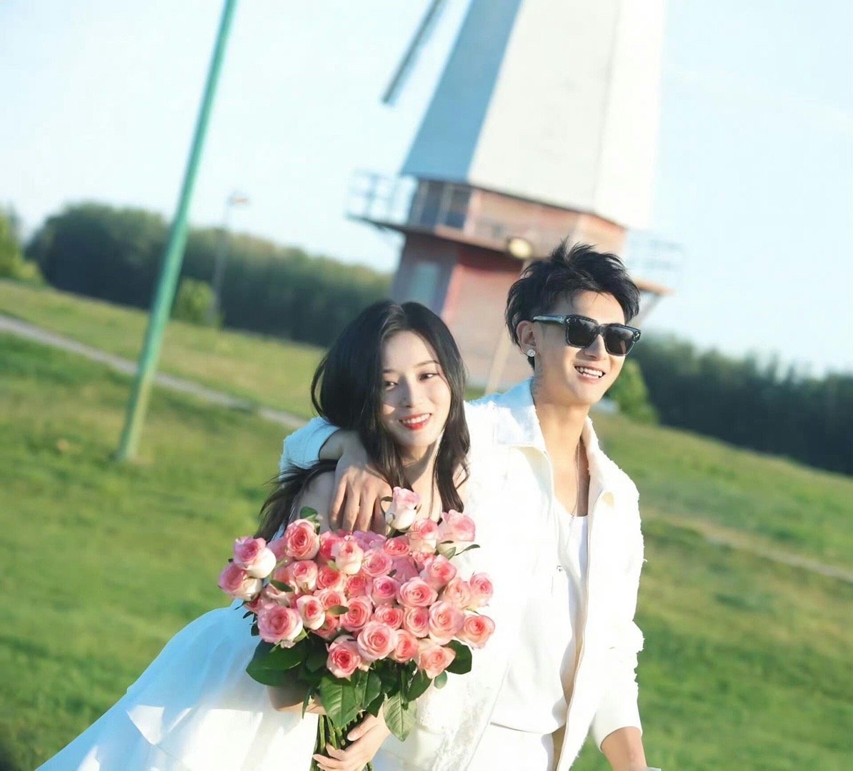 黄子韬邀请徐艺洋邵子恒加入群聊热心群主黄子韬在线组局，一键拉群搭桥，熟人互动笑点