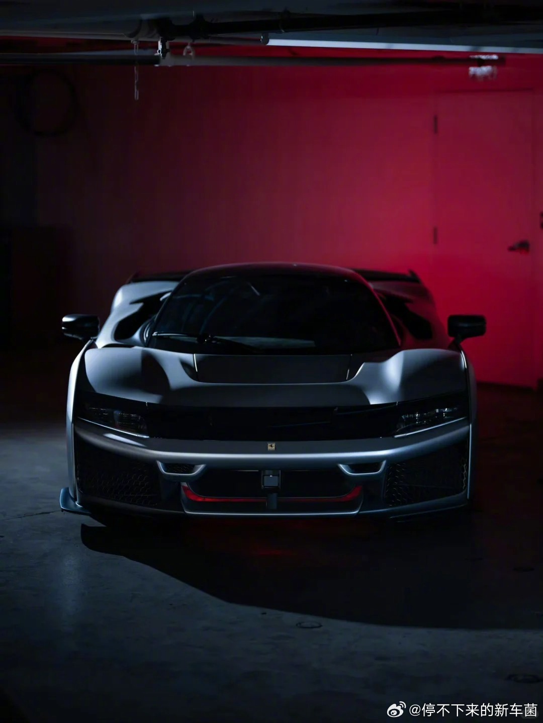 Ferrari F80，神秘帅哥既视感 