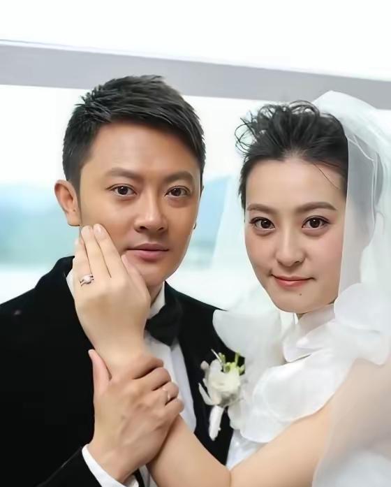 2015年，印小天花了400万元娶的老婆哈琳娜，直到孩子出生后，才发现自己的老婆