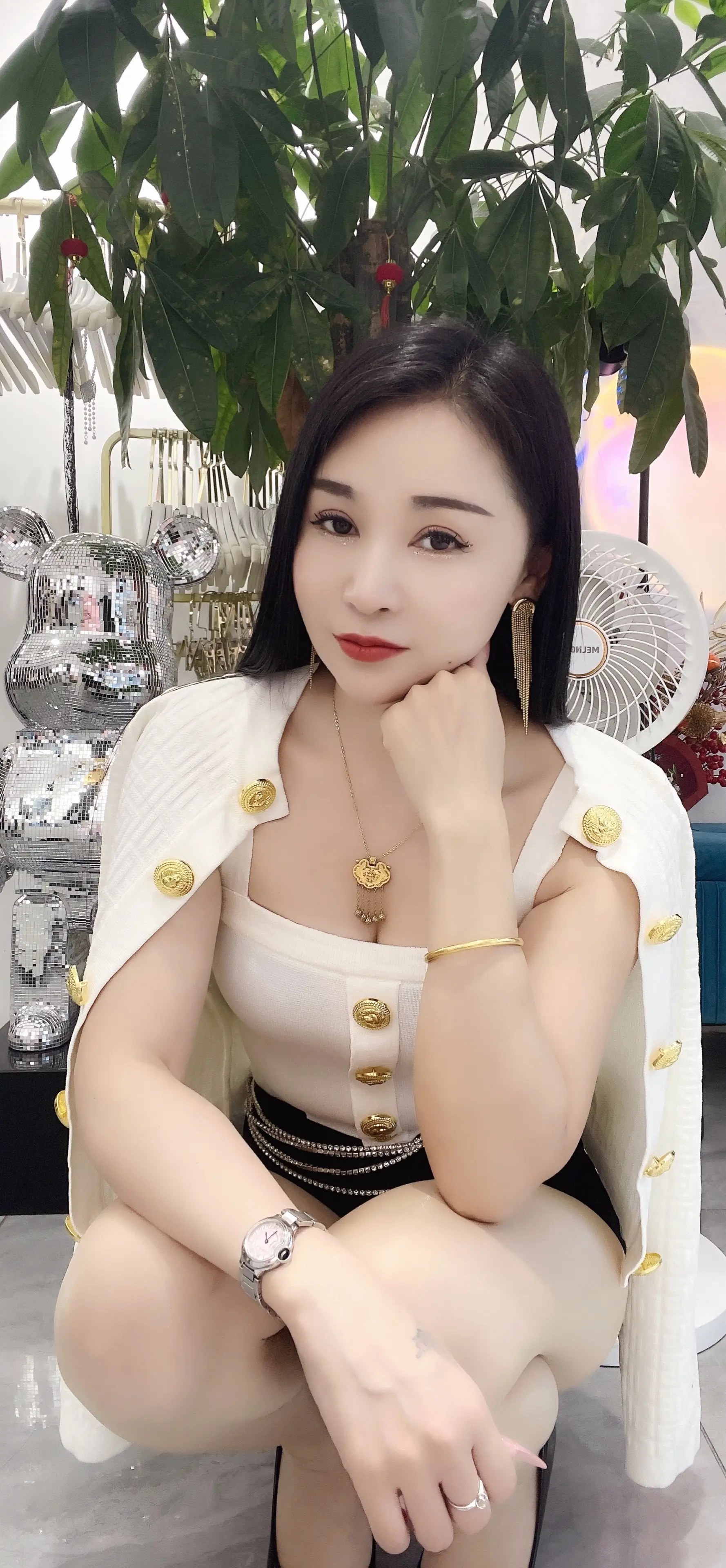“把心放宽，把事看淡，你有多大的度量，你就有多大的福气和财运”