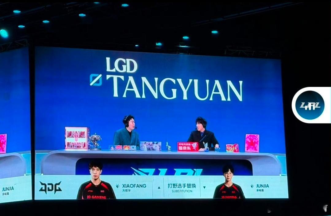 hongq洛克熟练度真不行，xiaoxu每次打团位置又差。junjia偏节奏打野
