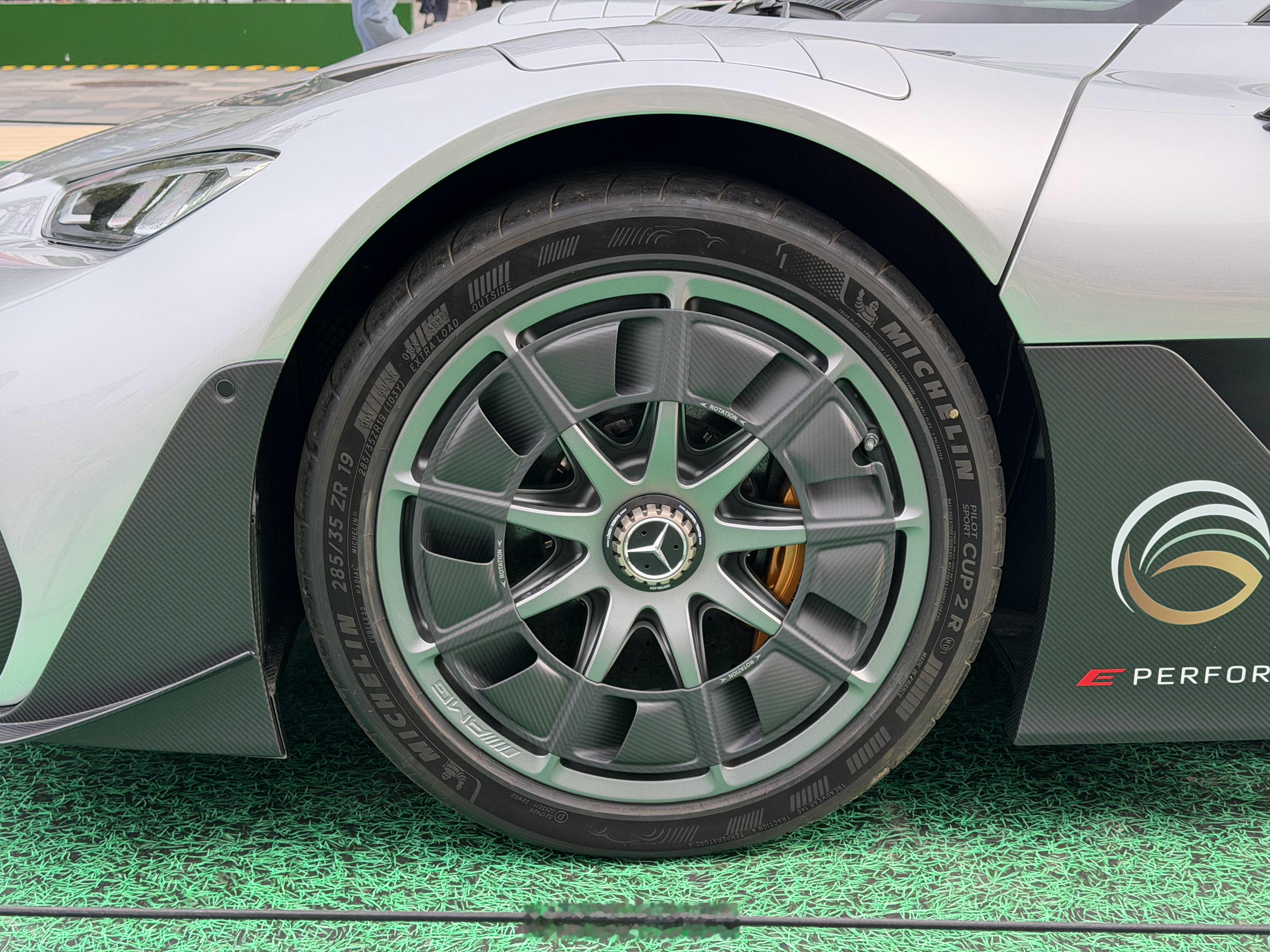 AMG ONE，这车见到一次不容易，给大家来一组实拍42how