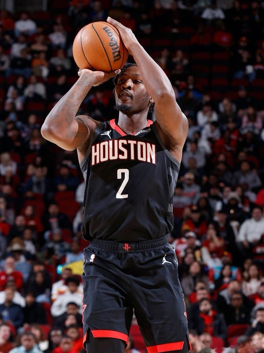 芬尼-史密斯因伤病管理，将缺席今天背靠背对阵老鹰的比赛。自复出以来，芬尼-史密斯