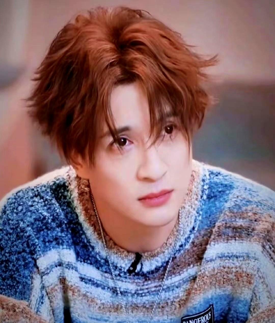 一个播了24年的王牌节目，在薛之谦最火的时候，愣是一次都没请过他。

结果，节目