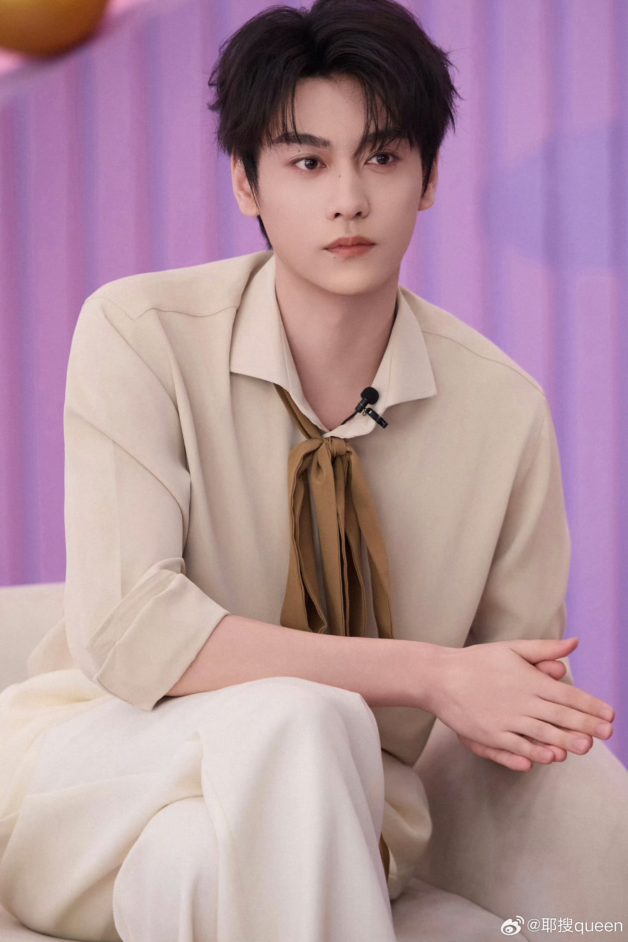 田栩宁今天田栩宁的直播造型好温柔～掌管生图的神！ 