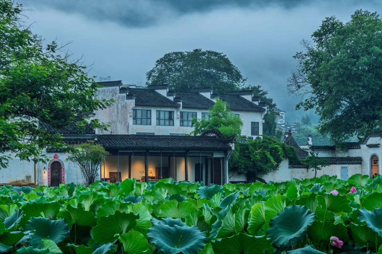 黄山呈坎八卦村。黄山呈坎八卦村徽派建筑美如画 徽派建筑的水墨诗意 烟雨江南徽派建