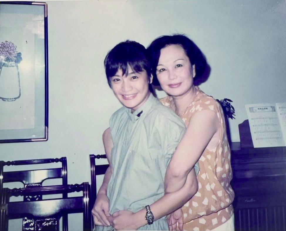 「转」 孝顺       作者：张艾嘉你相信一道「宫保鸡丁」改变了我对孝顺的定义