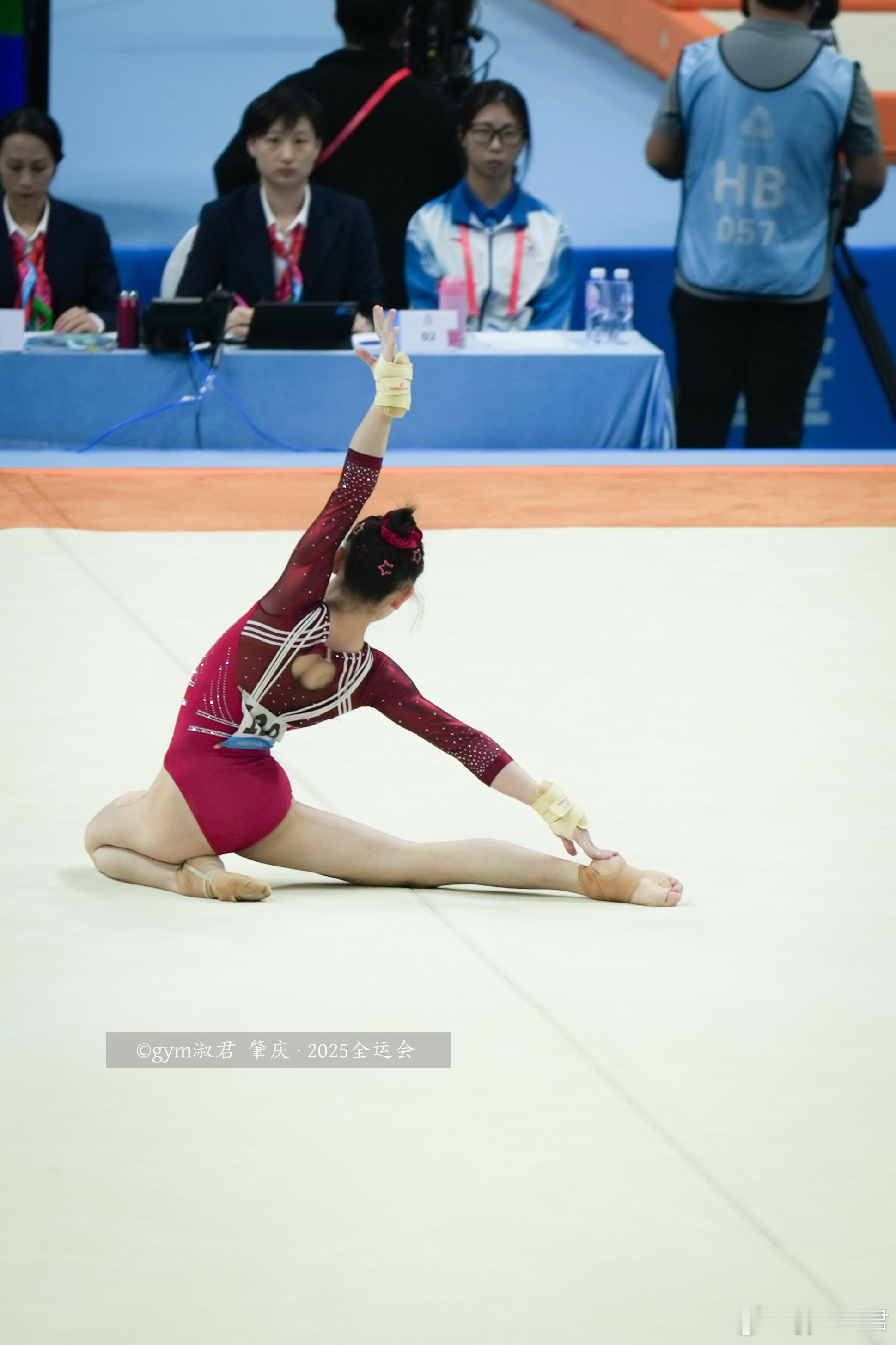 体操柯沁沁 转发抽钥匙扣  抽奖详情