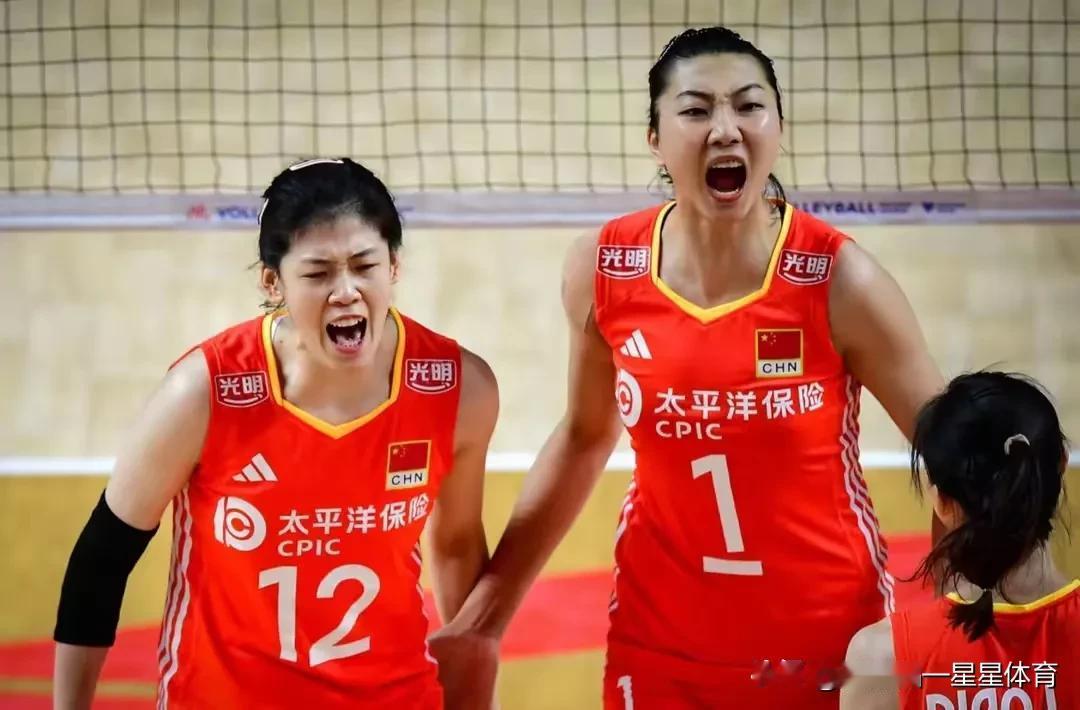 不出意外！今晚决战波兰，中国女排首发阵容如下[玫瑰]

主攻：张常宁，李盈莹
副