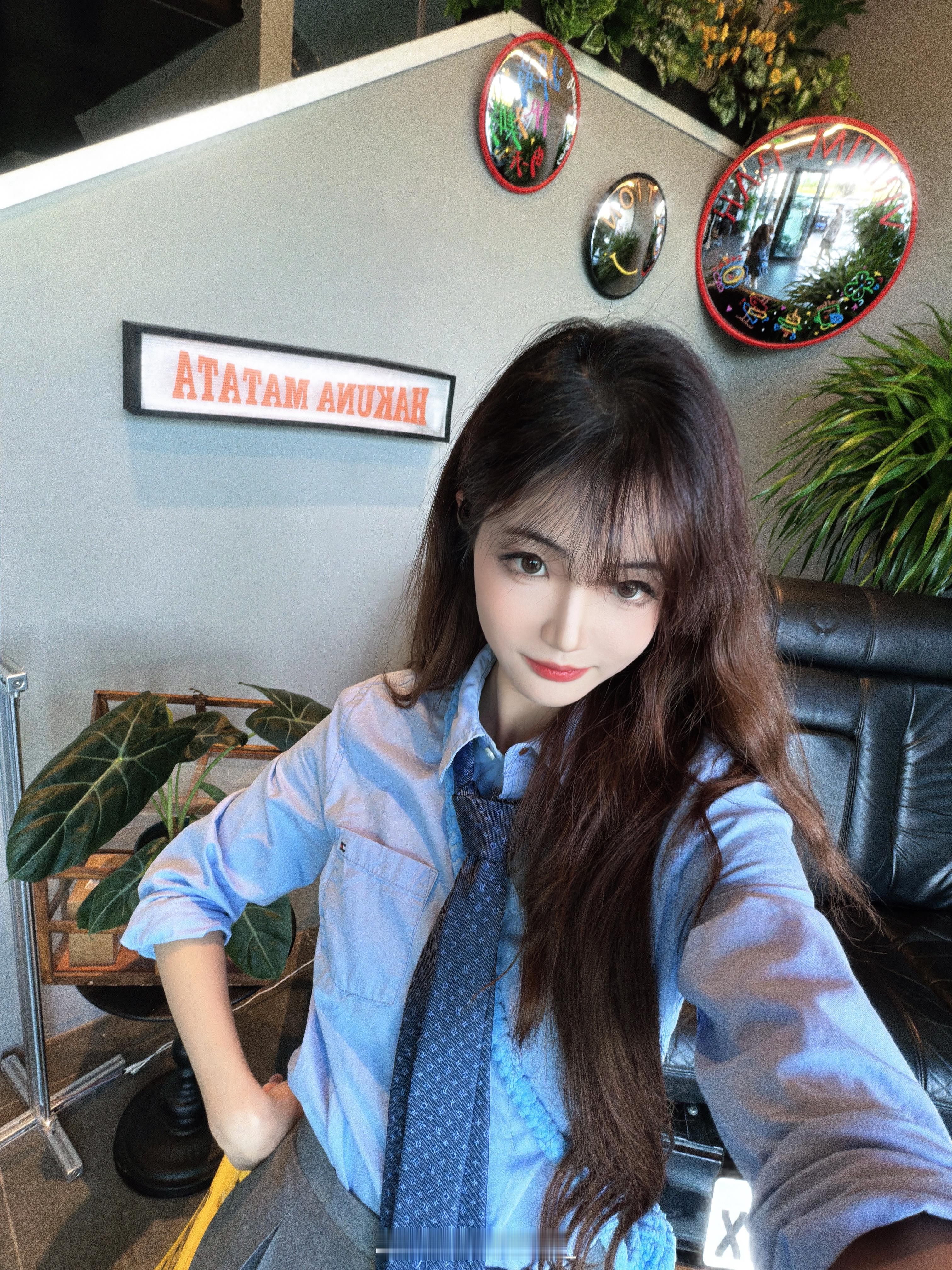 暑假第一次化妆，我果然依旧是美女。