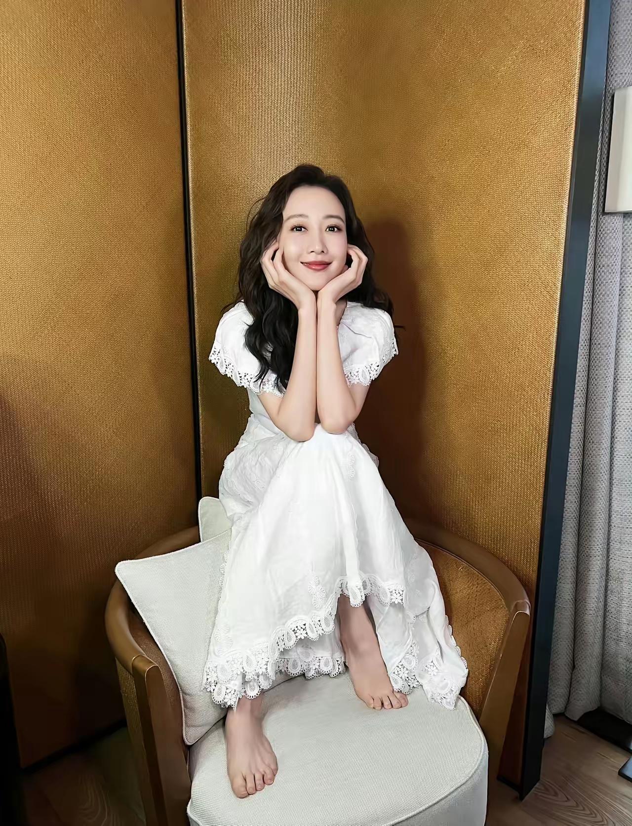 王鸥太美了笑容好治愈