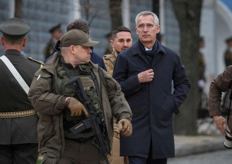 卸任后的前北约秘书长斯托尔滕贝格，出版了回忆录《在我执政期间：领导北约应对战争》