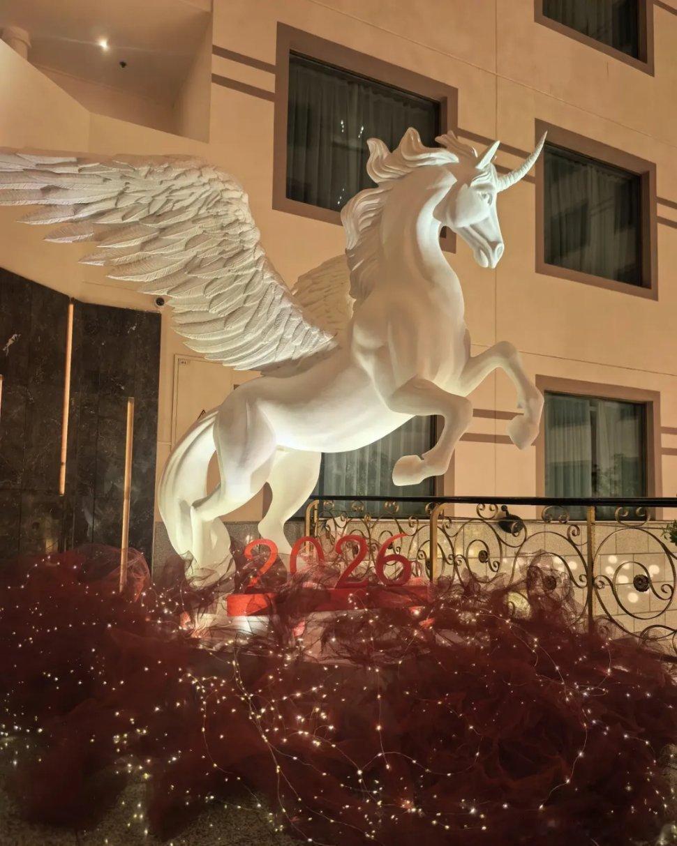 提醒，这一方向可能蕴藏黄金！1、商业航天概念震荡反弹在经历一段时间的洗盘后，商业