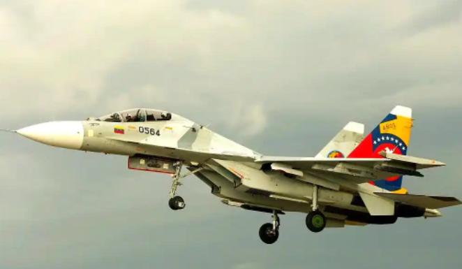 看到伊朗的情况，委内瑞拉民众后悔了！最近委内瑞拉人民怒了，原本以为美国带走马杜罗