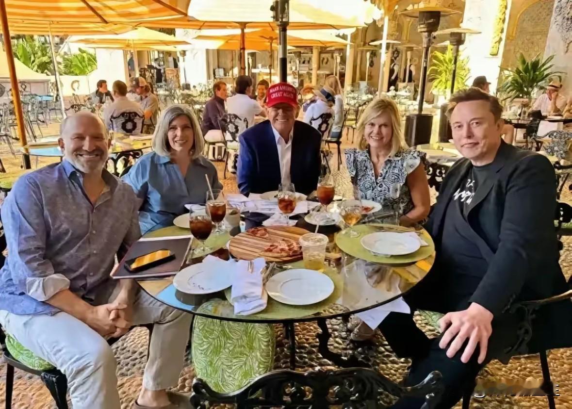 马斯克真是个精打细算的人，和特朗普及朋友们吃饭，五个人只点了一份披萨，外加四杯饮