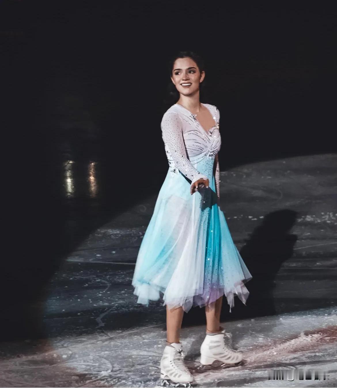 叶夫根尼娅·梅德韦杰娃（Evgenia Medvedeva）   俄罗斯花样滑冰