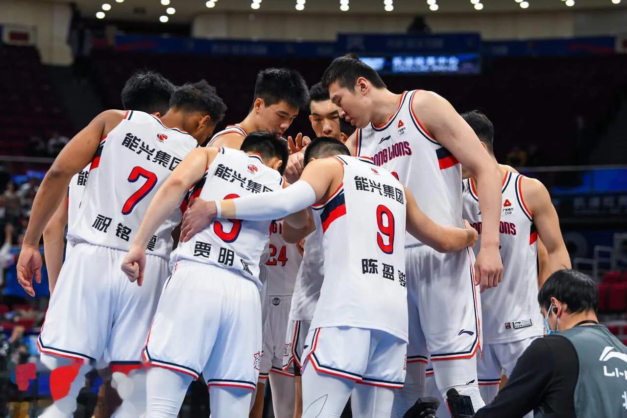 广州龙狮男篮战胜吉林男篮，这两点表现不错，继续加油

1、国内球员表现出色
全场