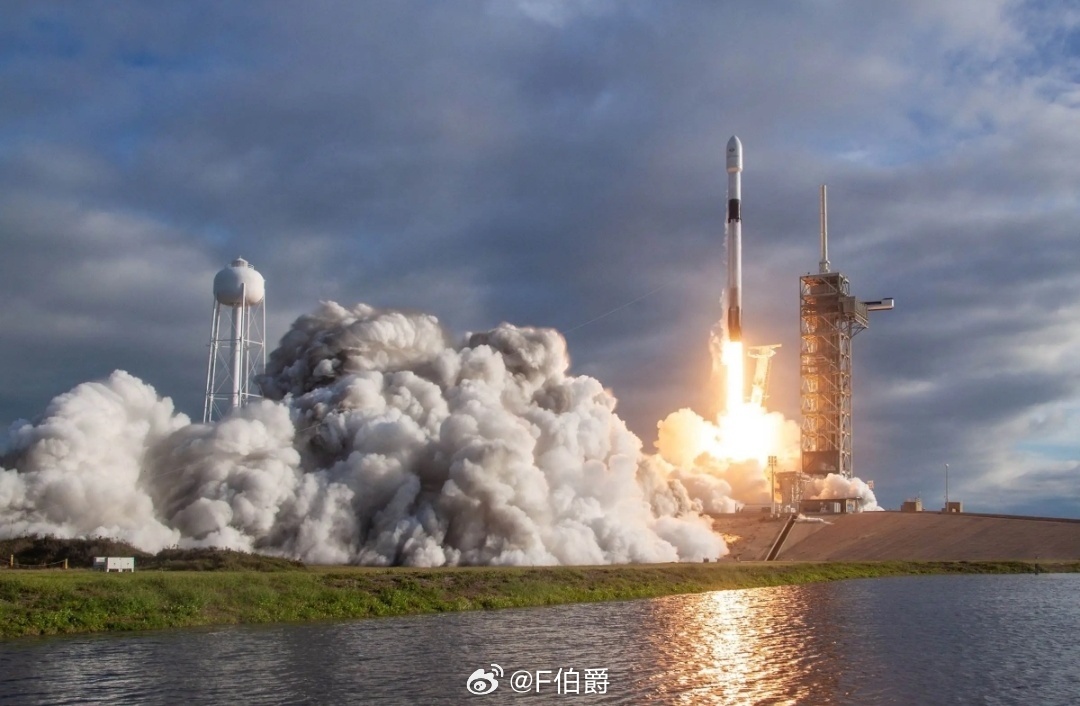 新华社：SpaceX高光上市难掩美股泡沫担忧……，结果人家连续两天大涨超19个点