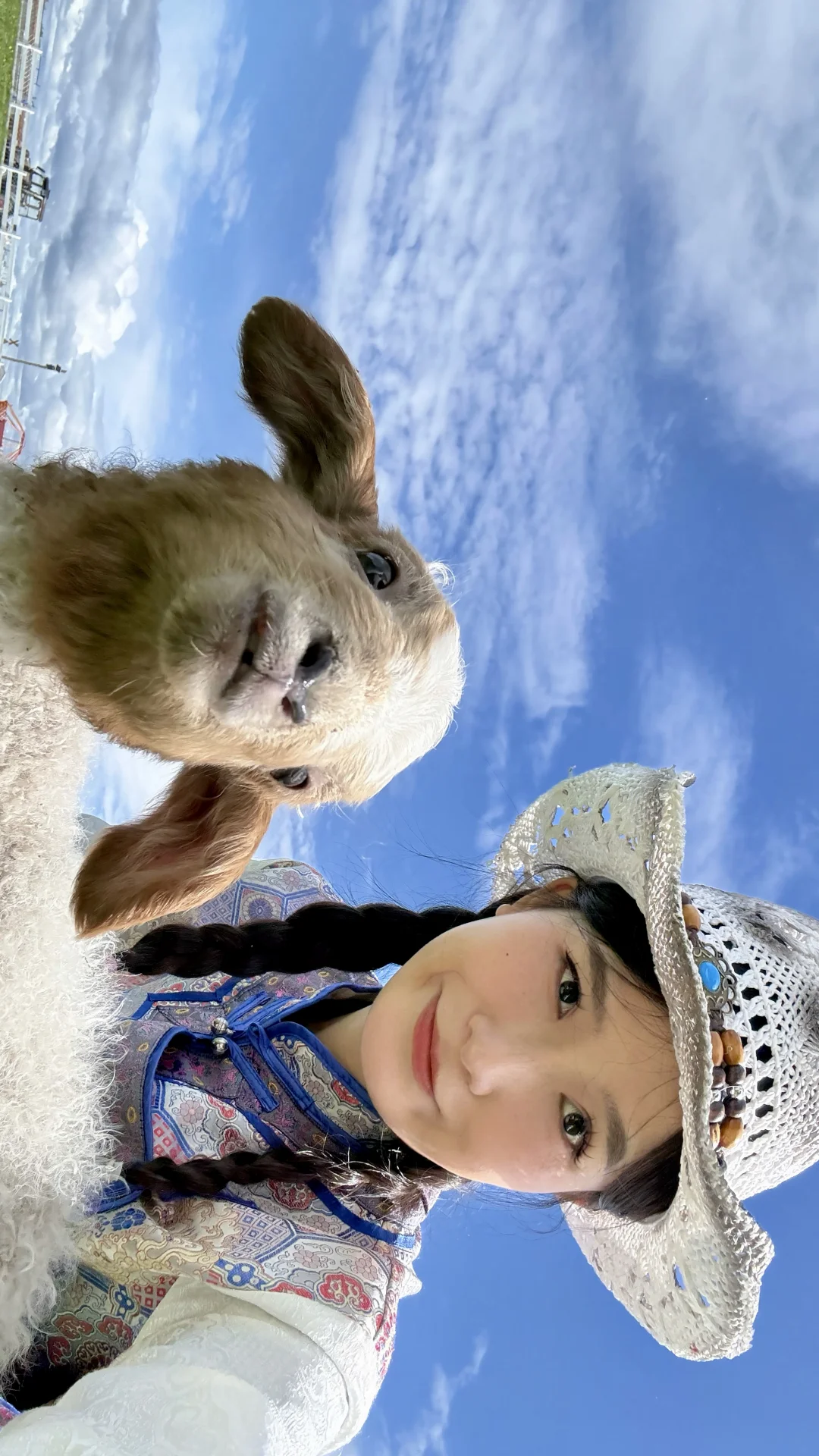 hihi～和小羊的自拍