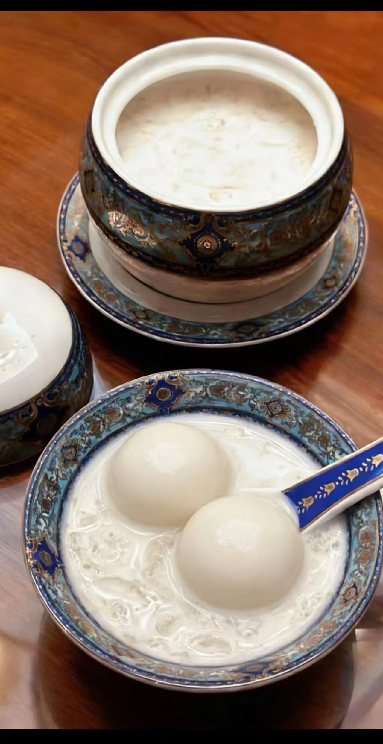 大家元宵节快乐哦！阖家幸福安康，财源广进，心想事成，万事如意！[烟花][烟花][