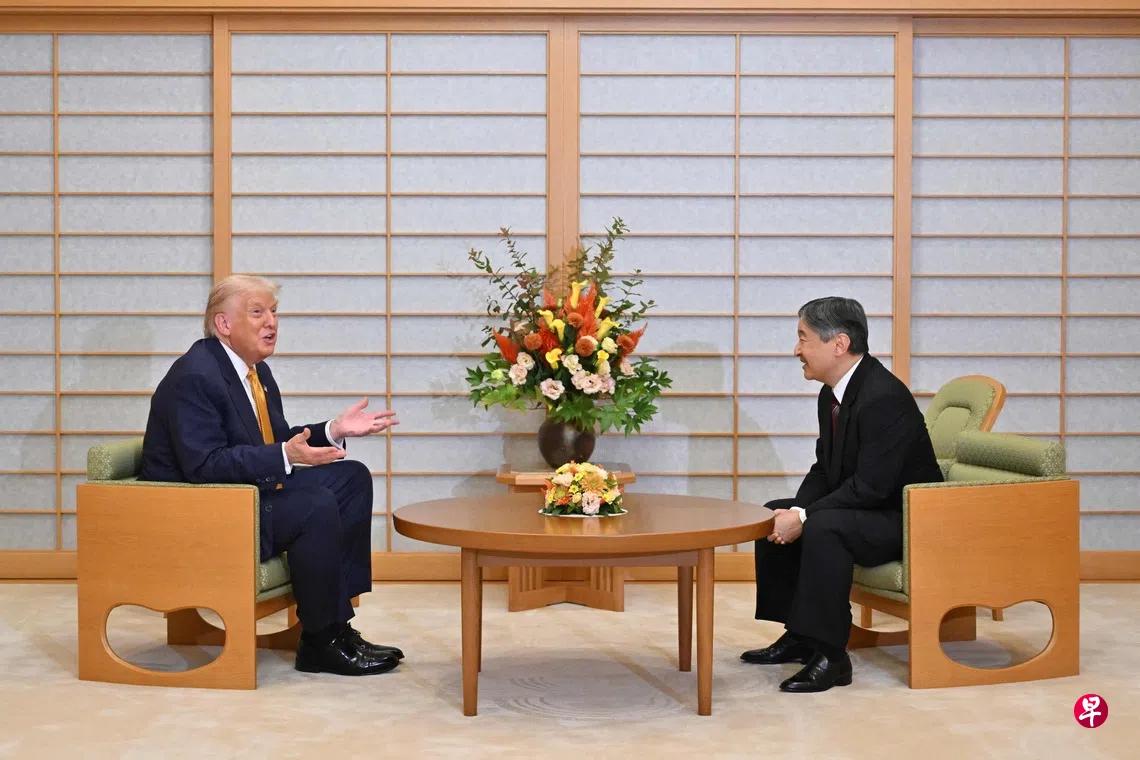 门框这么矮小  特朗普没碰头啊。 全球到处为漂亮国拉投资找赞助。 别再抢什么和平